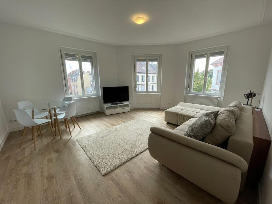 Ferienwohnung Mulhouse, Urban Family Nest Exterior foto