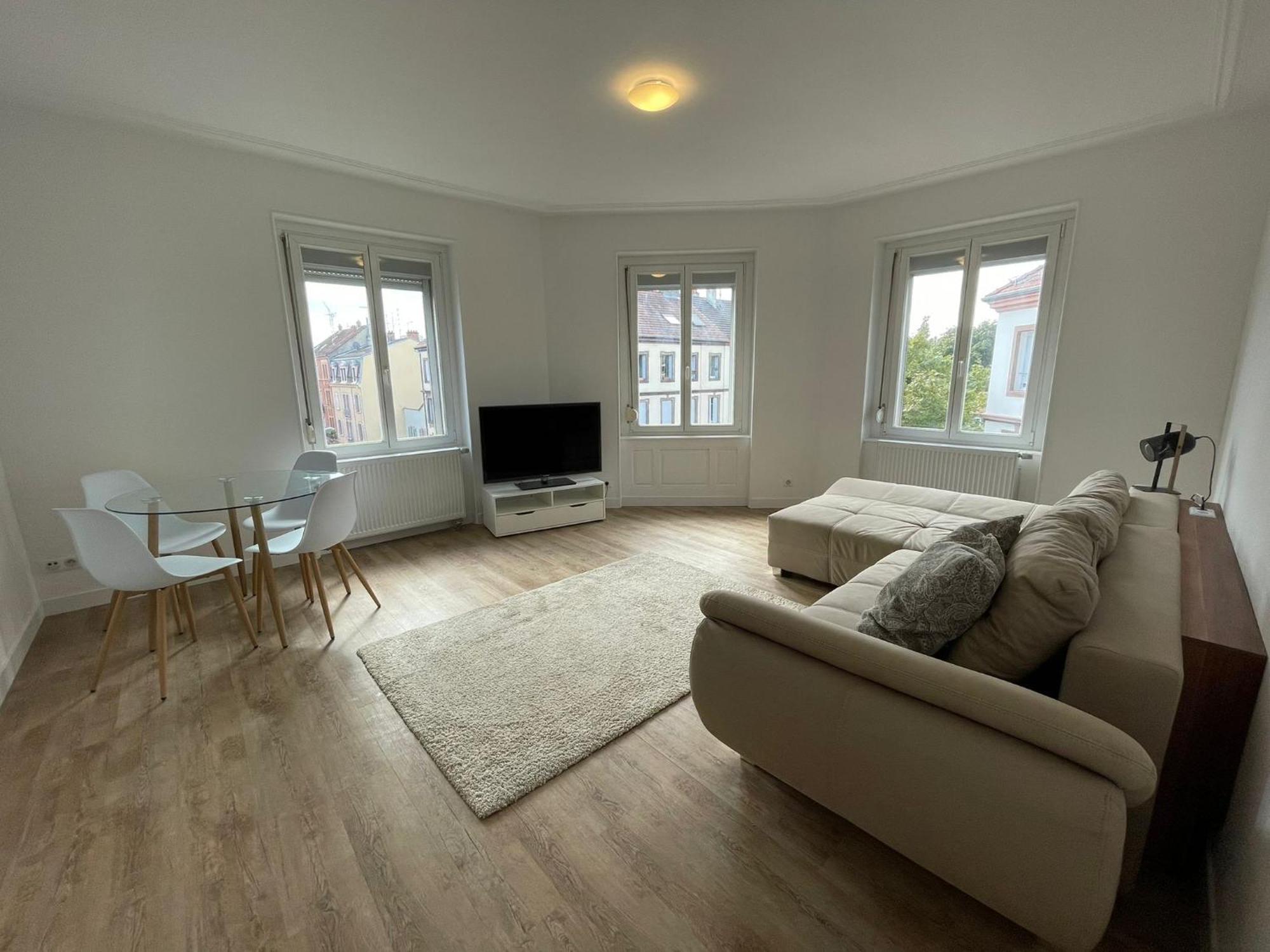 Ferienwohnung Mulhouse, Urban Family Nest Exterior foto